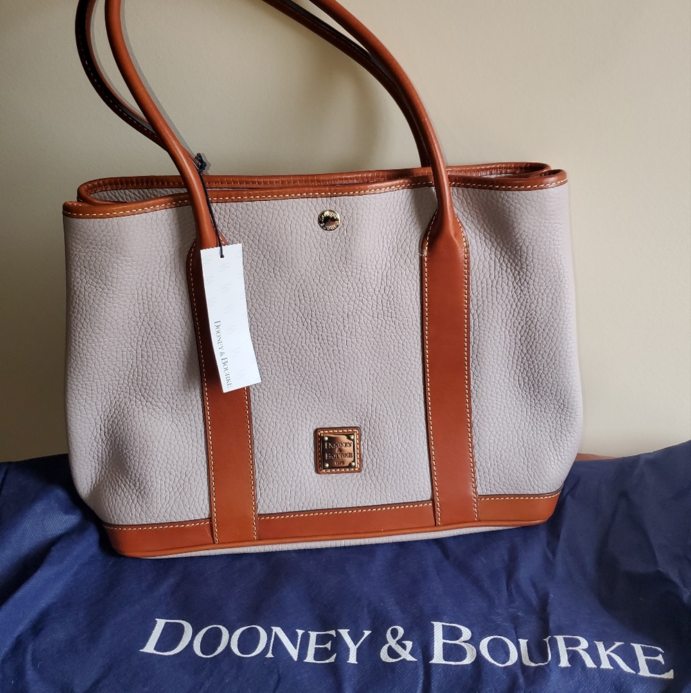 Dooney & Bourke bag